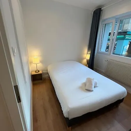 Hollywood 9 People - Khbnb Center Apartment